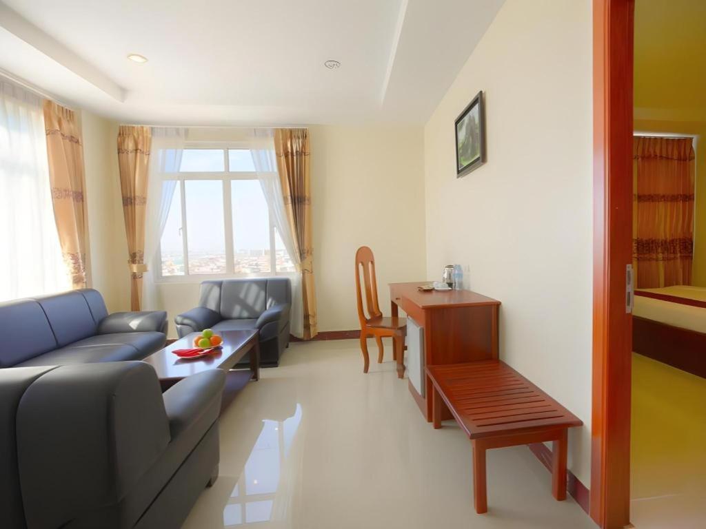 Kirirom Crystal Hotel Phnom Penh Exterior photo